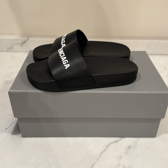 Balenciaga KIDS - POOL SLIDE SANDAL IN BLACK
